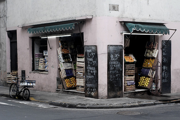 Buenos Aires Corner Shop 040A